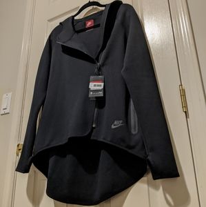 Nike Tech Fleece Cape Hoodie